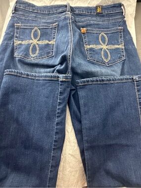 Aura By Wrangler dark wash jeans